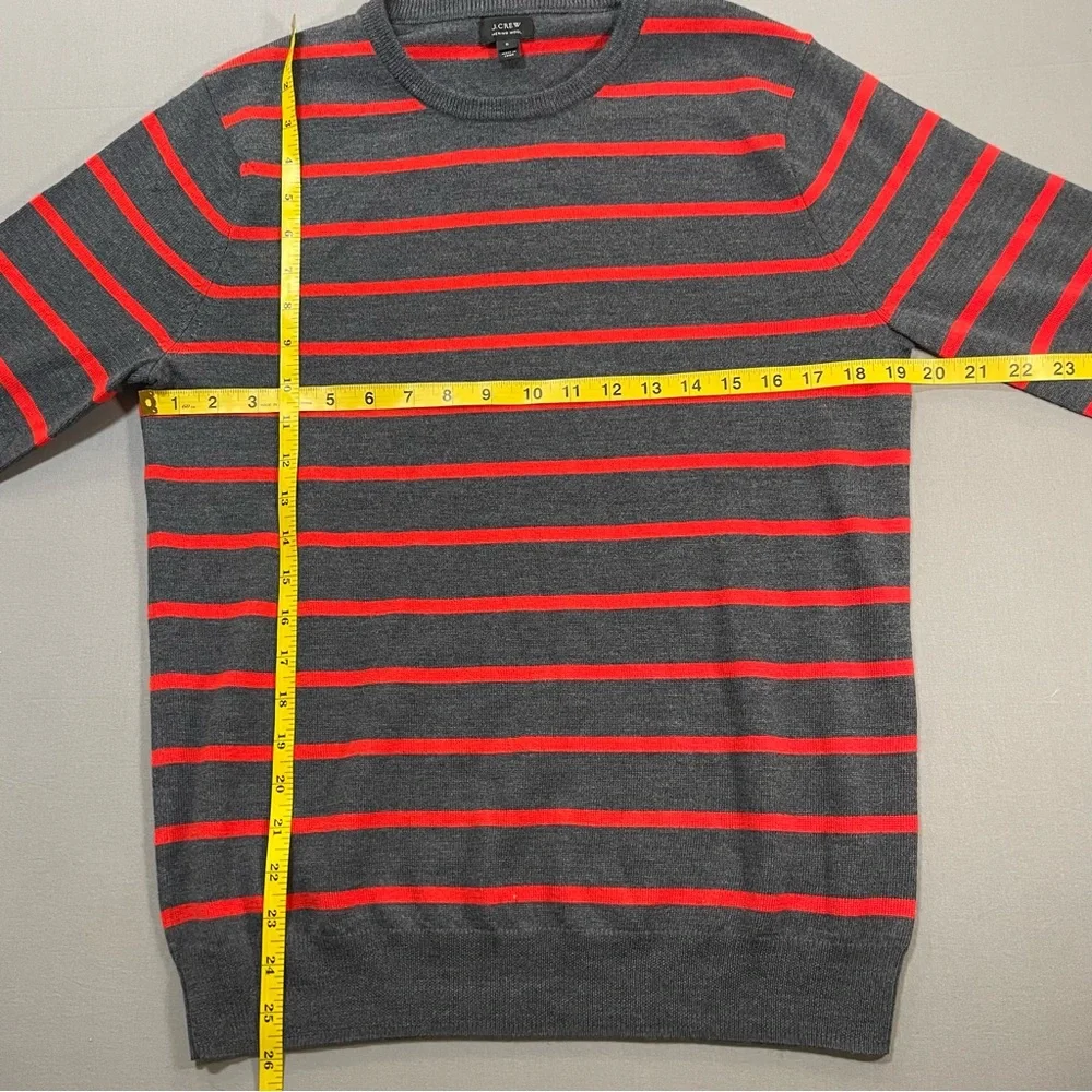 J Crew 100% Merino Wool Classic Lightweight Crewneck Sweater - Mens Small